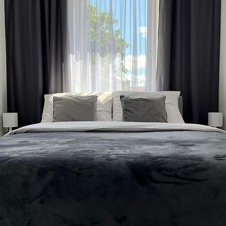 Apartament Eros Rynek Болеславец Екстериор снимка
